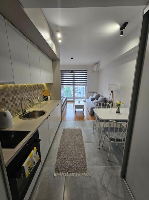 Milo Apartment Üsküp Dış mekan fotoğraf