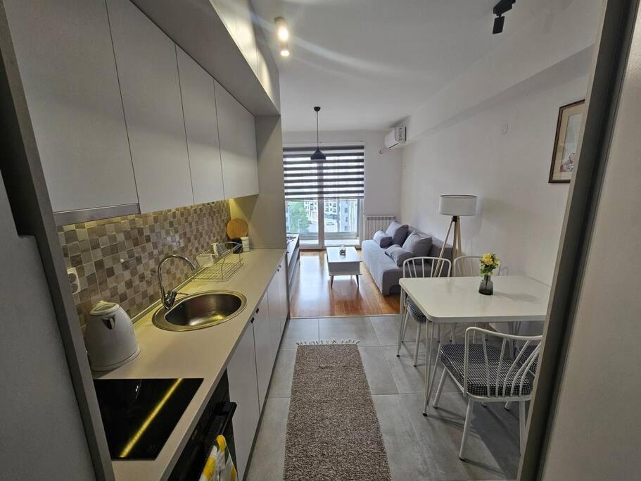 Milo Apartment Üsküp Dış mekan fotoğraf